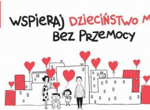 Rysunek rodziny z balonikami w kształcie serc na tle budynków i napis: Wspieraj dzieciństwo bez przemocy.