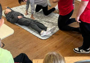 Pierwsza pomoc w klasie 4a.