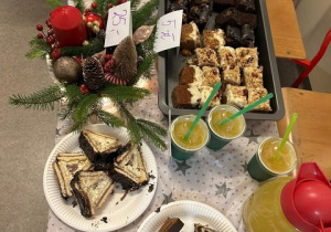 Jedno ze stoisk kiermaszu.