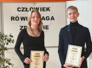 Nagrodzeni uczniowie.