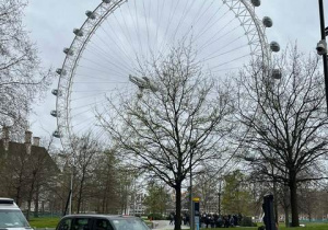 London Eye.